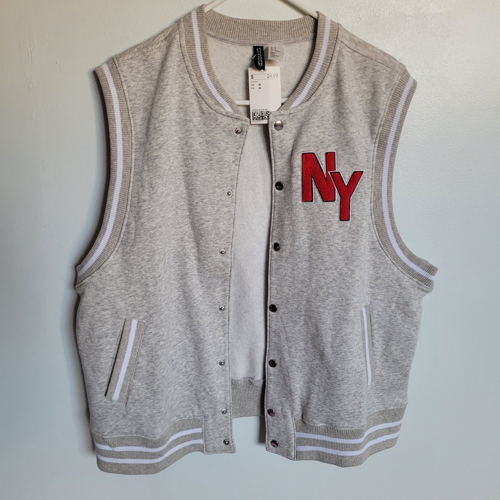 NWT H&M Womens Grey Red NY Varsity Baseball Vest Snap Button Sleeveless Jacket M